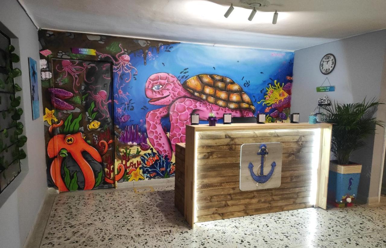 Key West Hostel メデジン エクステリア 写真