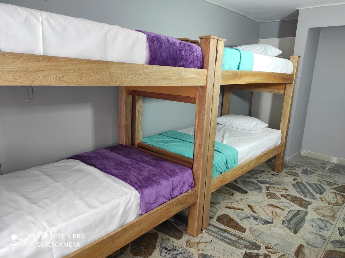 Key West Hostel メデジン エクステリア 写真