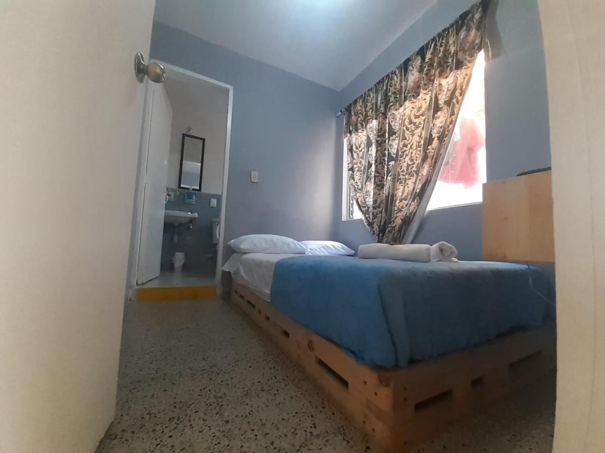 Key West Hostel メデジン エクステリア 写真